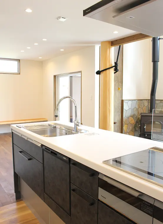 Tさまご家族のイラスト