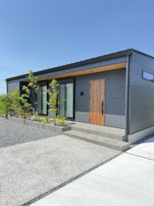 全体はミニマムに抑えて「憧れ実現」に特化したこだわりマイホーム